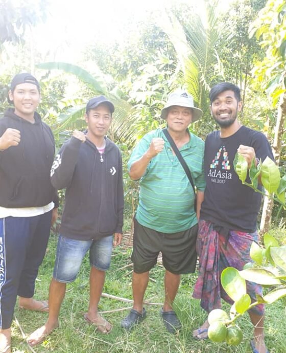 Hari Indah Bersama Ayah Kami, I Made Arnaja