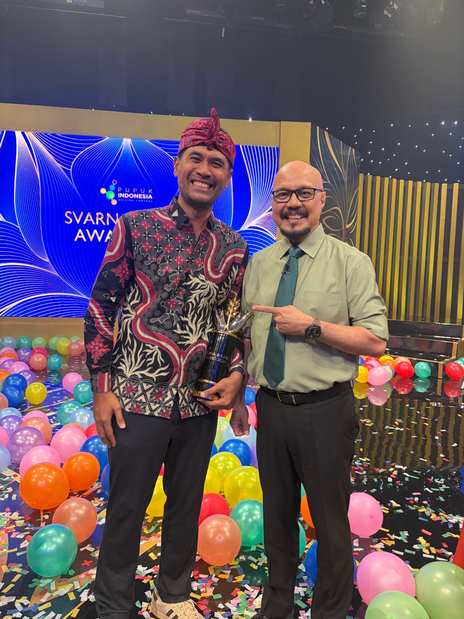 AA Gede Agung Wedhatama menerima Svarna Bhumi Award 2026