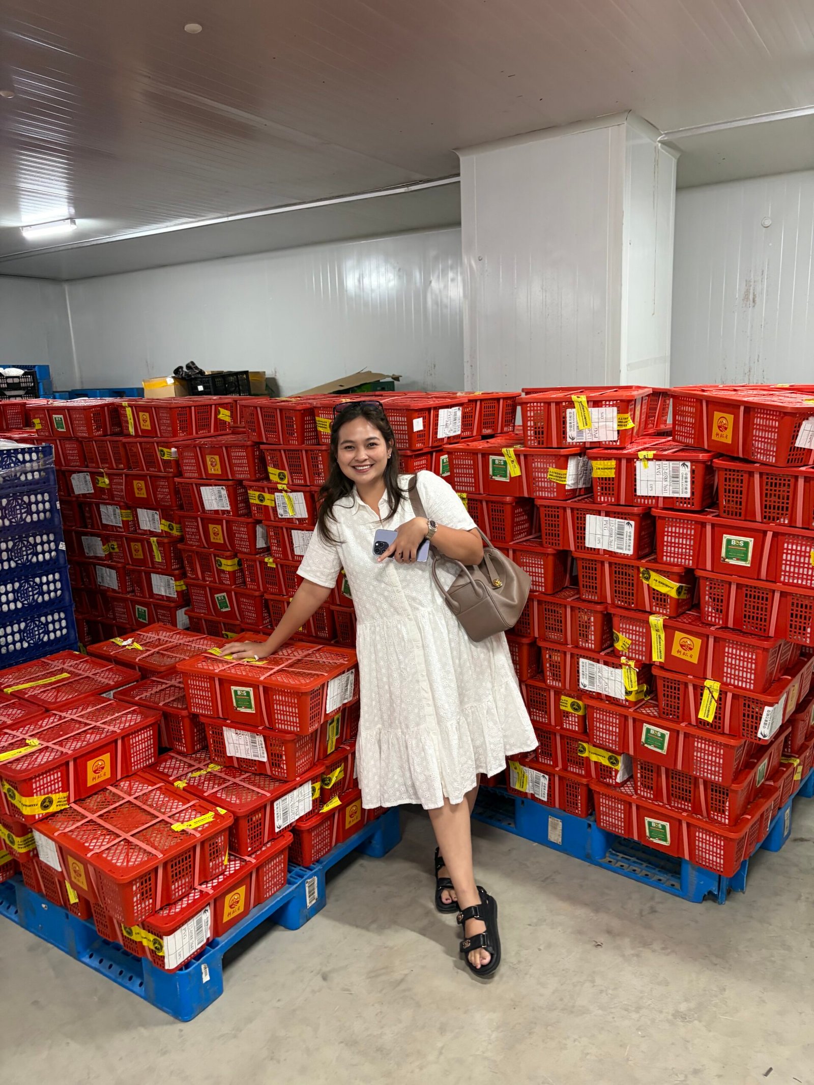 Dwi Welas Permatasari Agung CEO PT Bali Organik Subak saat kunjungan ke packing house buyer di Shanghai