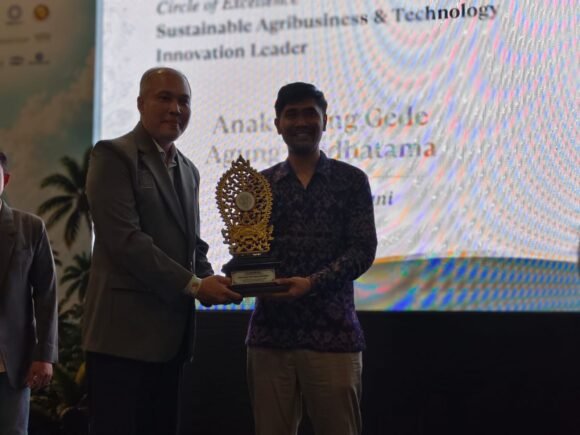 Agung Wedhatama Raih ITLS Award 2026, Dianugerahi Penghargaan Sustainable Agribusiness & Technology Innovation Leader
