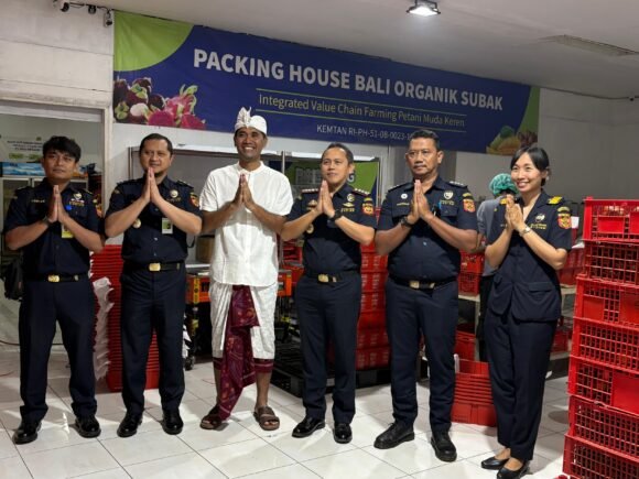 Kepala Bea Cukai Ngurah Rai dan Jajaran Kunjungi Koperasi Petani Muda Keren