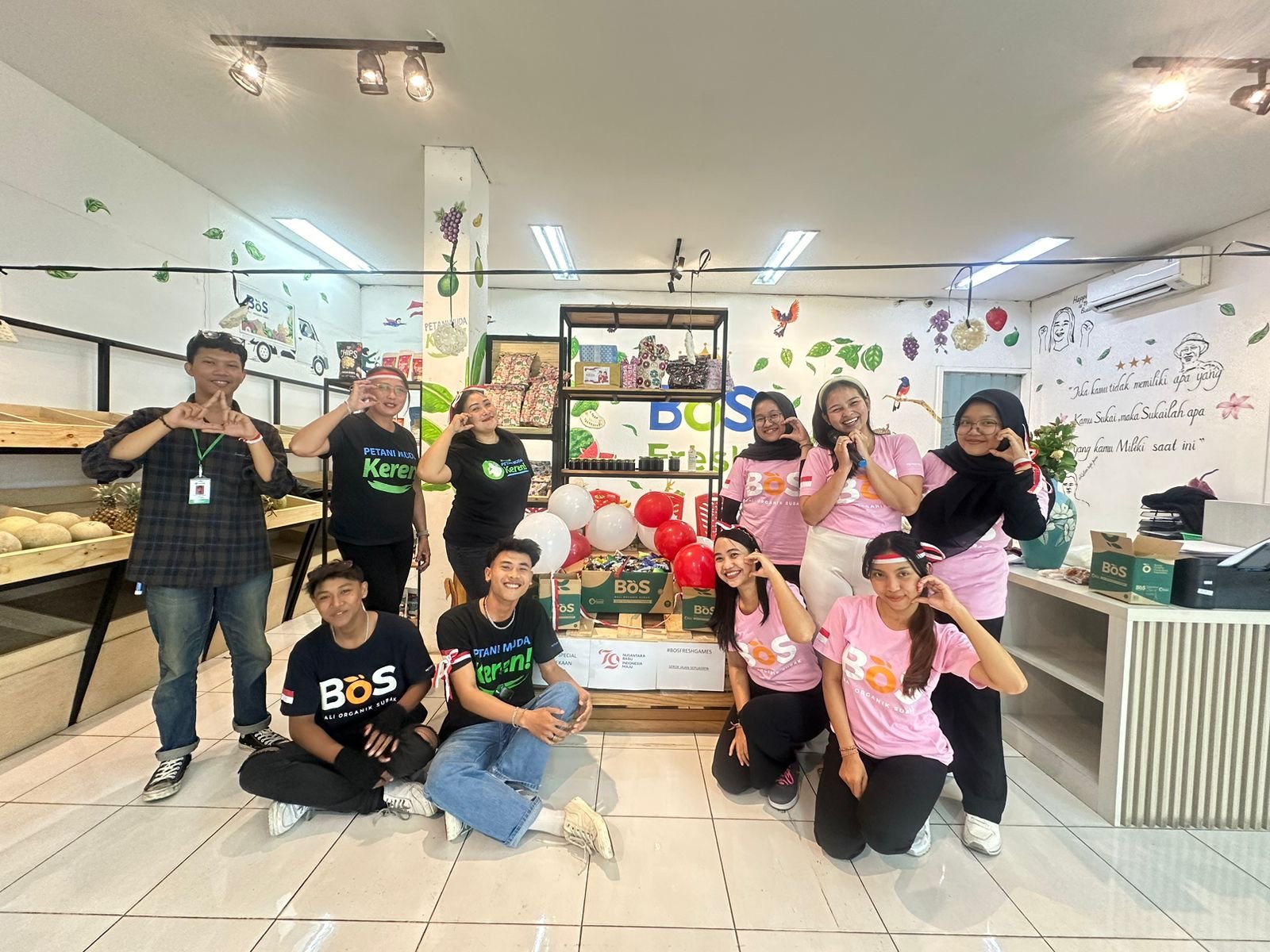 Mahasiswa INSTIPER Yogyakarta mengikuti PKL di P4S Petani Muda Keren