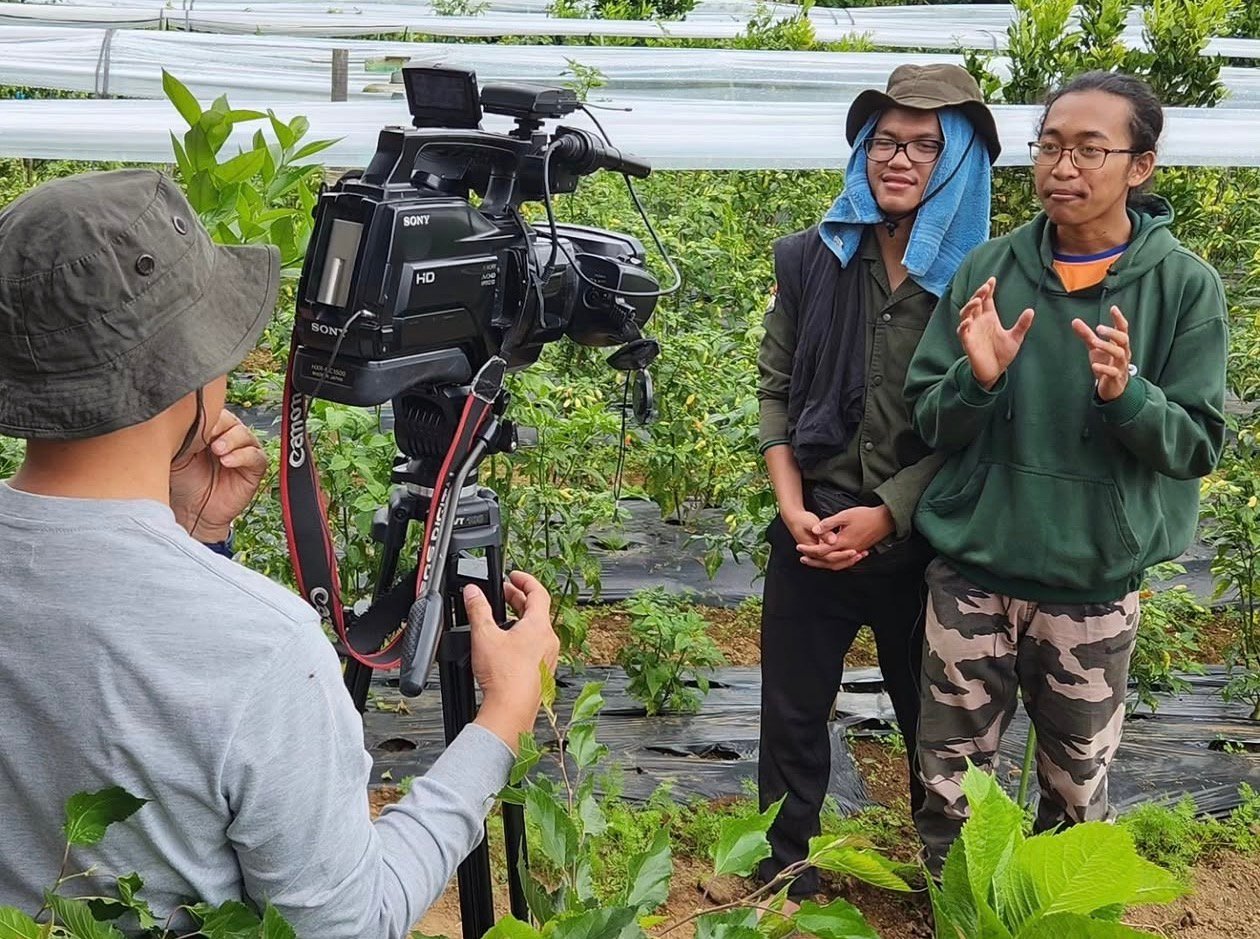 Pembelajaran on-farm mahasiswa ITB di kebun Petani Muda Keren
