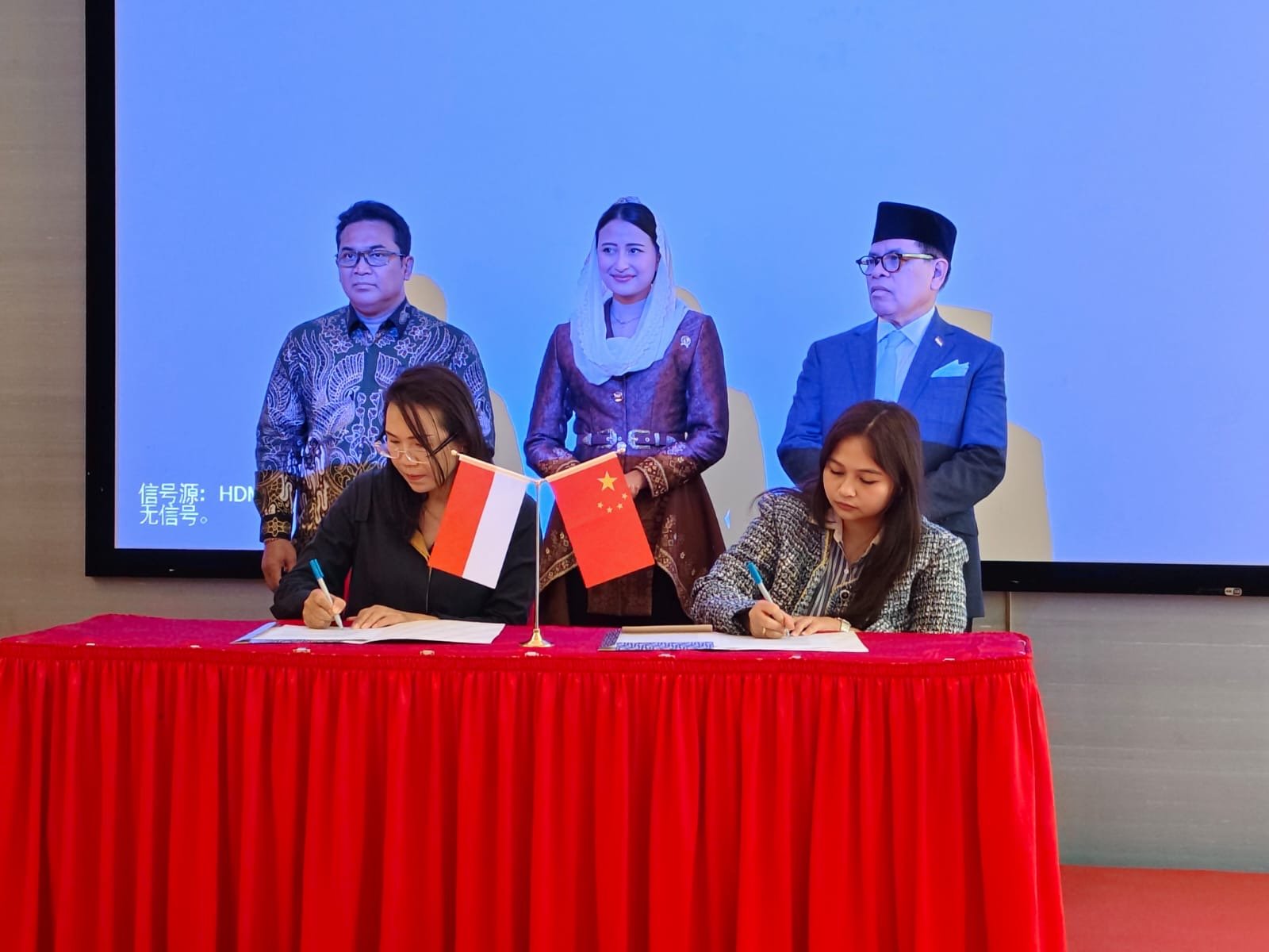 Penandatanganan MoU ekspor salak BOS di Shanghai disaksikan Wakil Menteri Perdagangan