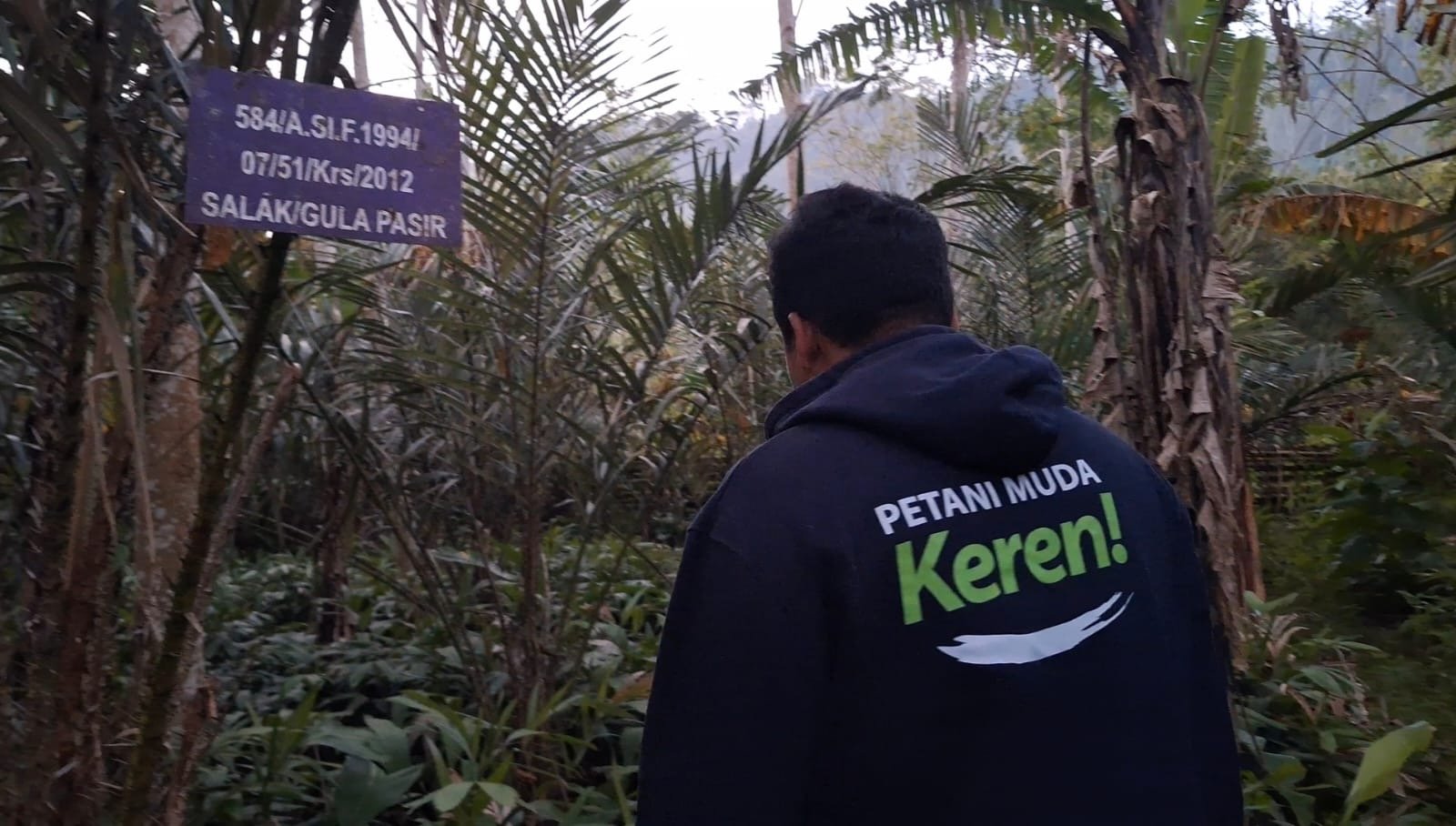 Pengecekan kebun salak gula pasir Kelompok Tani Tumpang Lestari Desa Jungutan Karangasem